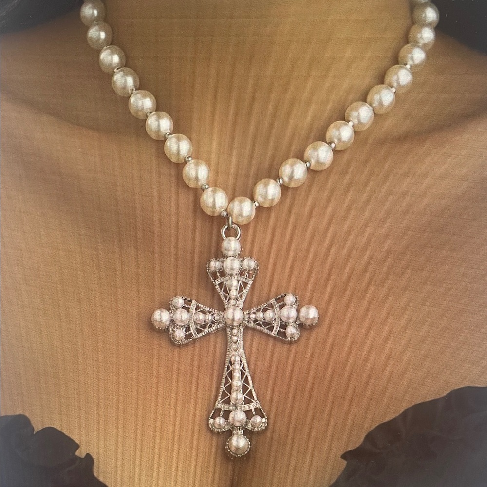 Pearl and Silver Cross Pendant Necklace